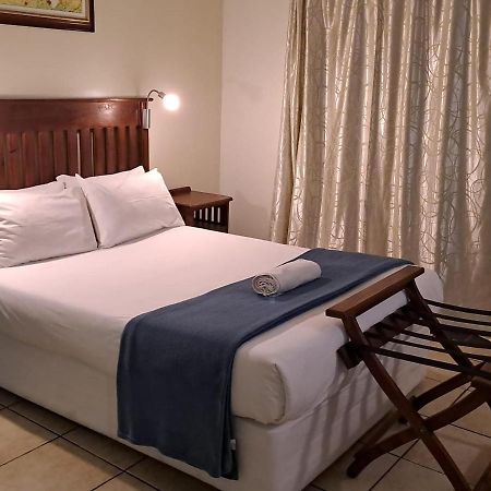Green Door Guest House Mossel Bay Esterno foto