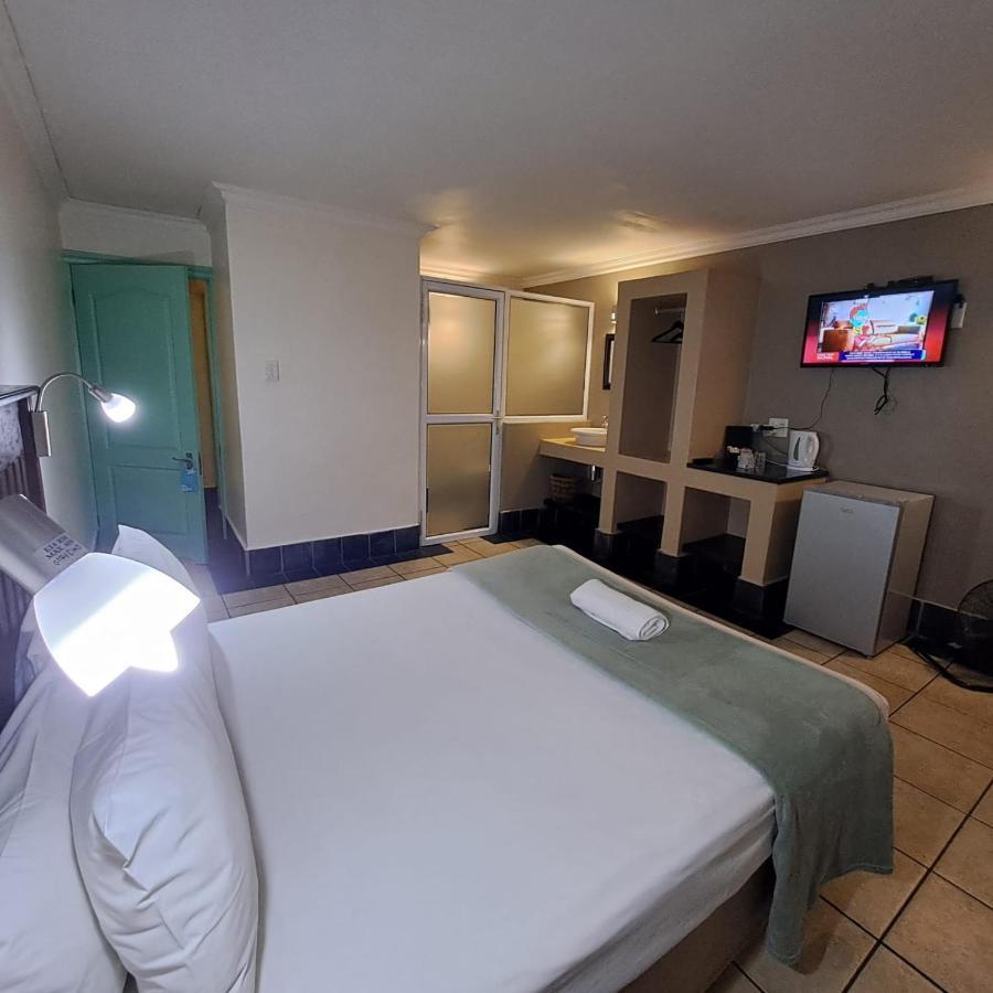 Green Door Guest House Mossel Bay Esterno foto