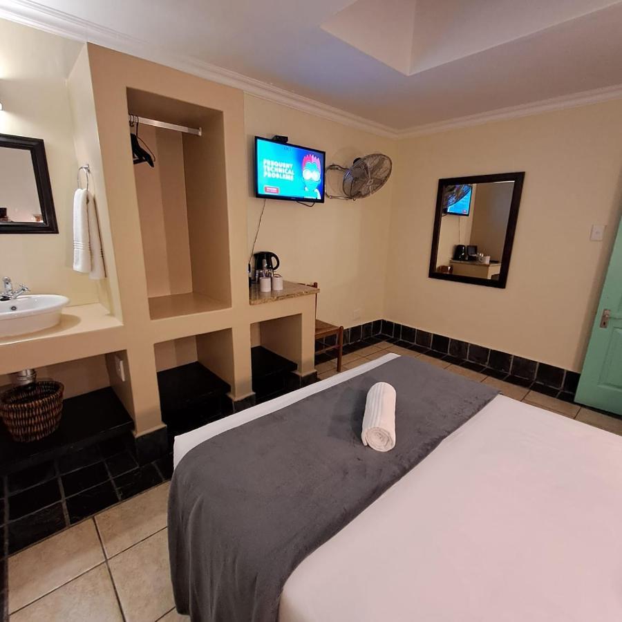 Green Door Guest House Mossel Bay Esterno foto